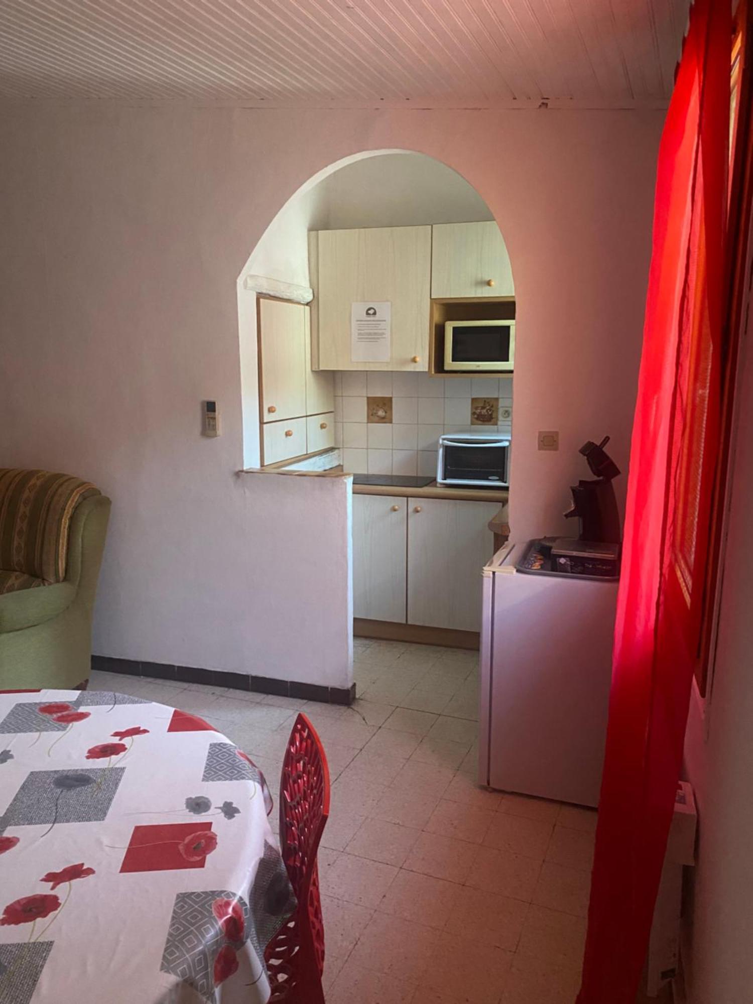 Maison De Ville Proche Mer, En Camargue Sur Le Chemin De Saint Jacques De Compostelle, Clim Reversible Vauvert Buitenkant foto